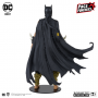 Фигурка Бэтгёрл из комикса Batman: Fighting the Frozen