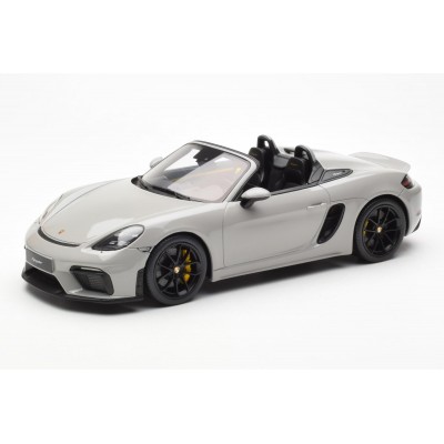 Масштабная модель Porsche 718 Spyder 2020 Crayon Grey GT Spirit 1/18