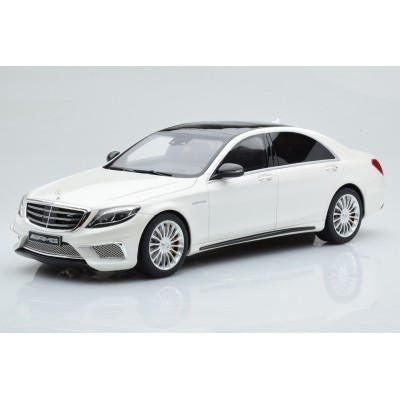 Масштабная модель Mercedes S65 W222 AMG Sedan 2016 White GT Spirit 1/18