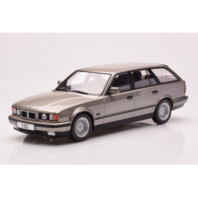 Масштабна модель BMW 530i E34 Touring Grey Metallic 1991 1:18