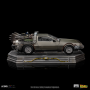 Масштабна модель DeLorean з фільму Назад у майбутнє