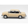 Масштабна модель BMW 2002 Ti Sahara Beige Kyosho 1/18