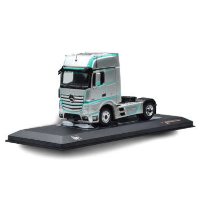 Масштабна модель Mercedes Actros MP4 Racing Edition IXO 1/43