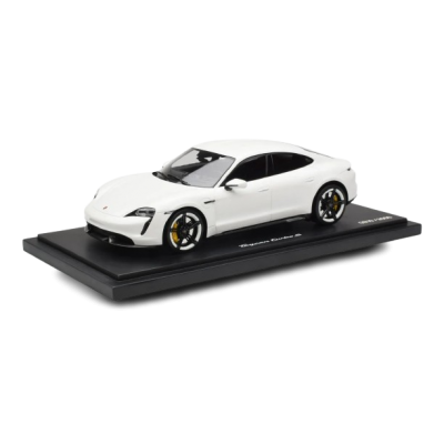 Масштабна модель Porsche Taycan Turbo S Carrara White Spark 1/18