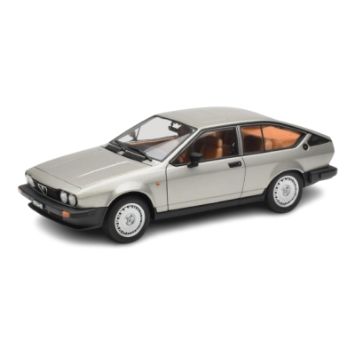 Масштабна модель Alfa Romeo Alfetta GTV 2.0 Grey Metallic AUTOart 1/18