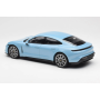 Масштабна модель Porsche Taycan 4s Light Blue Minichamps 1/18