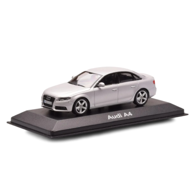 Масштабна модель Audi A4 B8 Sedan 2012 Ice Silver Wheels Type 2 Minichamps 1/43