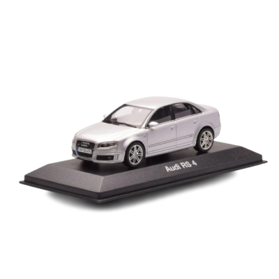 Масштабна модель Audi RS4 B7 Sedan 2007 Silver Minichamps 1/43