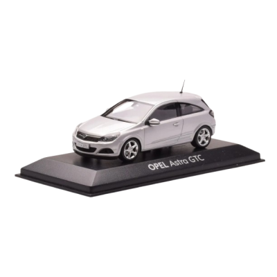 Масштабна модель Opel Astra GTC 2006 Silver Minichamps 1/43