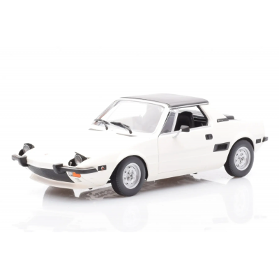 Масштабна модель Fiat X1/9 Spider White Minichamps 1/18