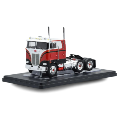 Масштабна модель Peterbilt 352 Pacemaker Red White IXO 1/43